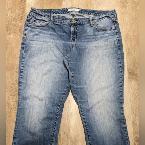 Torrid Skinny Jeans - Picture 2 of 10